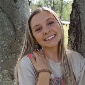 Meet your Posher, Allison